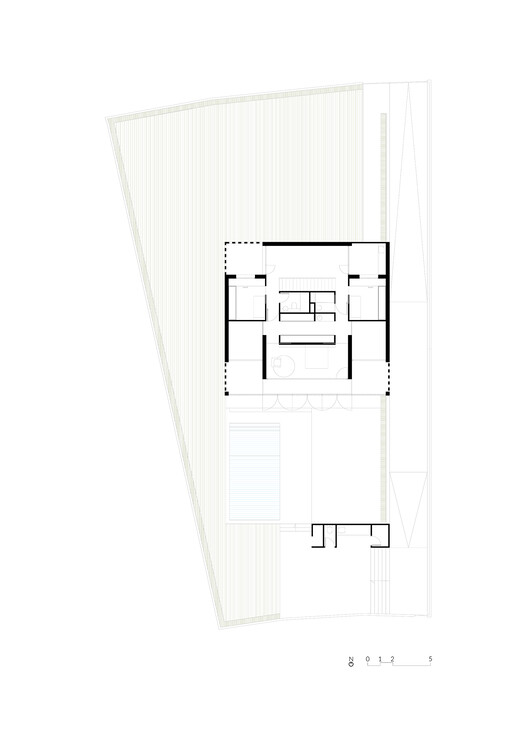 Estudi La Caseta: Sebuah Studi tentang Rumah Berlantai Dua 24