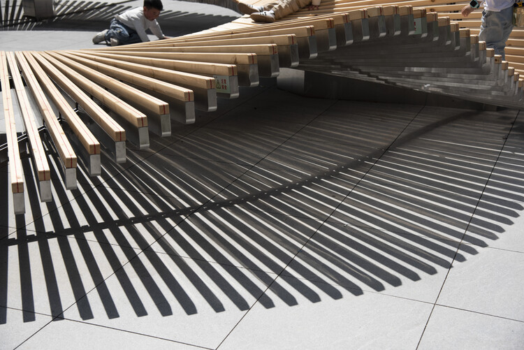 "Epiphany Arsitek Membangun Paviliun Petal" 29