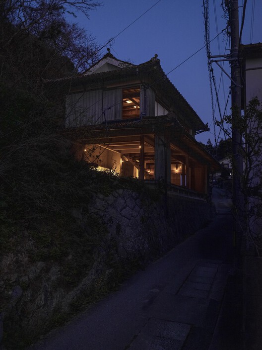 Transformasi Rumah Kayu Tradisional Jepang Annex Misumi 25