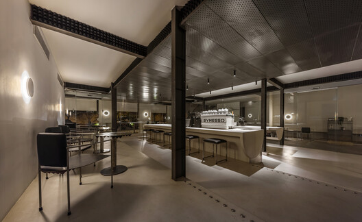 "Bosgaurus Coffee Roasters: Karya Arsitektur dan Desain dari NU" 16