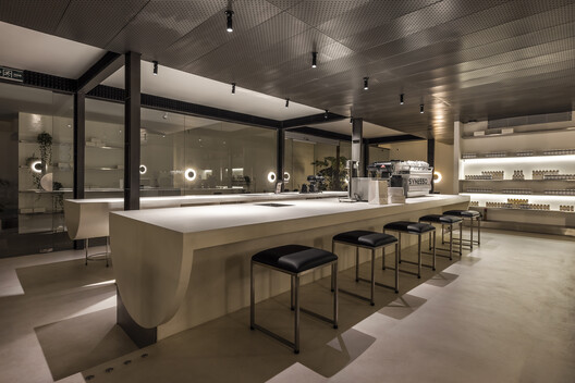 "Bosgaurus Coffee Roasters: Karya Arsitektur dan Desain dari NU" 20