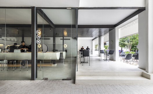 "Bosgaurus Coffee Roasters: Karya Arsitektur dan Desain dari NU" 25