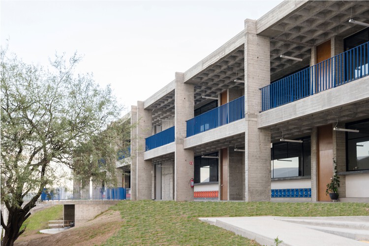 Sekolah Dasar CIMA Punto Arquitectos Sebuah Tinjauan Arsitektur 10