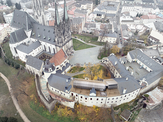 Sebuah Tinjauan Pameran di Loteng Museum Keuskupan Agung Olomouc / Šépka Architekti 30