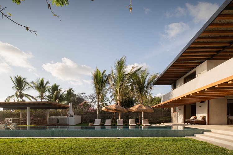 Indahnya Rumah Bukit Dengan Kolam Renang Villa Taloel di Meksiko 12