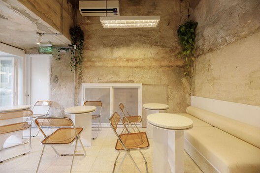 Lihat! Kedai Kopi Estudio-café Oleh Toro Arquitek di Uruguay 15