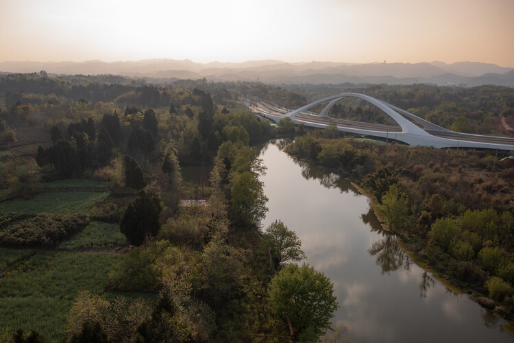 Tinjauan Mendalam Jembatan Sungai Jiangxi / Arsitek Zaha Hadid 8