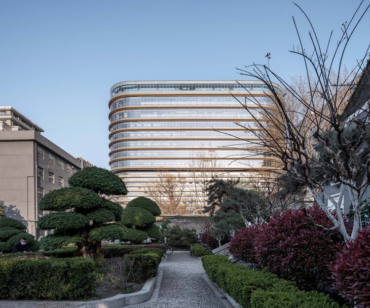 Tinjauan Gedung Medis Darurat di Rumah Sakit Qilu Universitas Shandong Karya Arsitek MENG 7