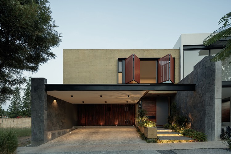 Rumah Tropical Modern Zibu Oleh Arsitek Di Frenna 3