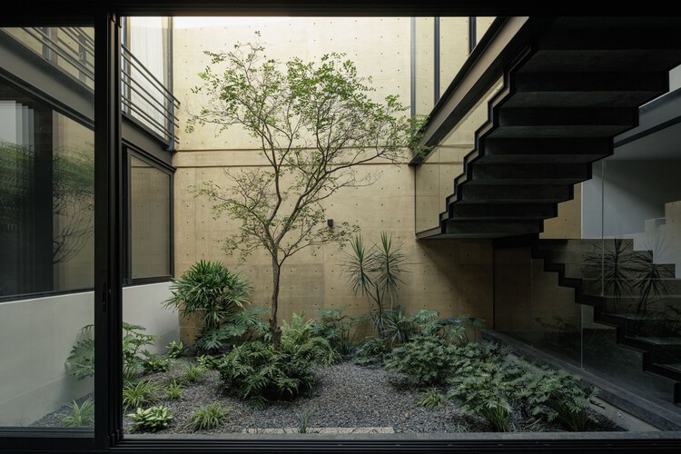 Rumah Tropical Modern Zibu Oleh Arsitek Di Frenna 6