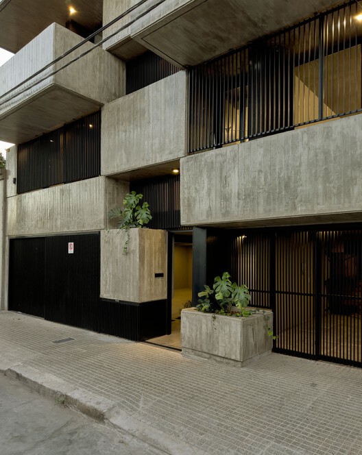 Gedung Apartemen Gabbro Refinería Oleh Arsitek Ambrosioni Balparda 2