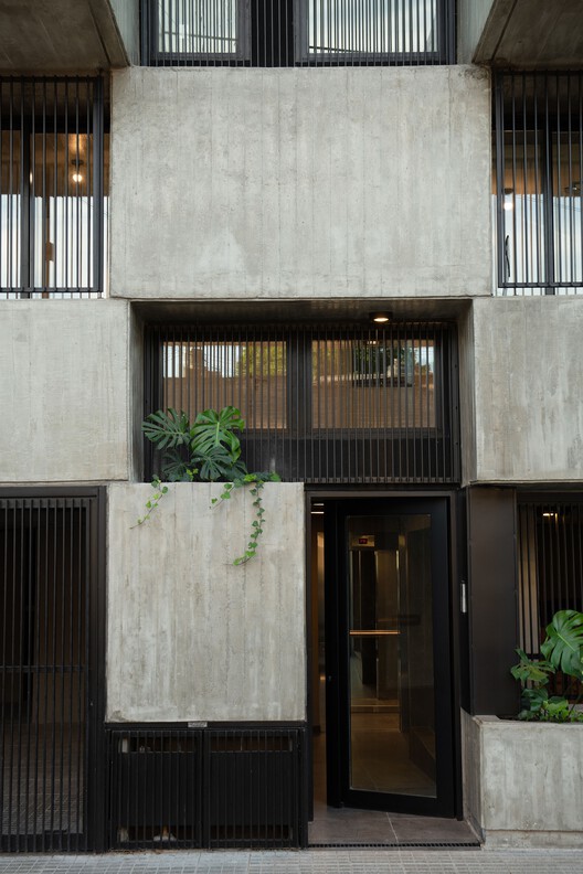 Gedung Apartemen Gabbro Refinería Oleh Arsitek Ambrosioni Balparda 5