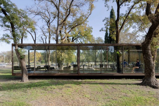 Desain Paviliun Taman Parque de Mayo Karya Arsitektur Bernardo Rosello 18