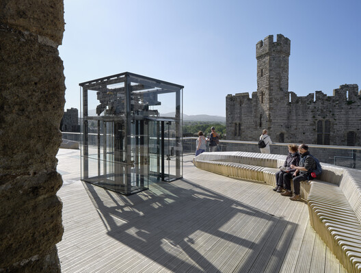 Gerbang Raja Kastil Caernarfon : Sebuah Tinjauan Mendalam 22