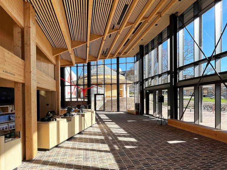 Pintu Masuk Utama untuk Museum Kota Tua / Cubo Arkitekter - Sebuah Tinjauan Arsitektur 7