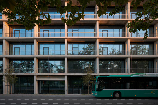 Arsitek Kampus Utama SIP oleh Herzog & de Meuron 21